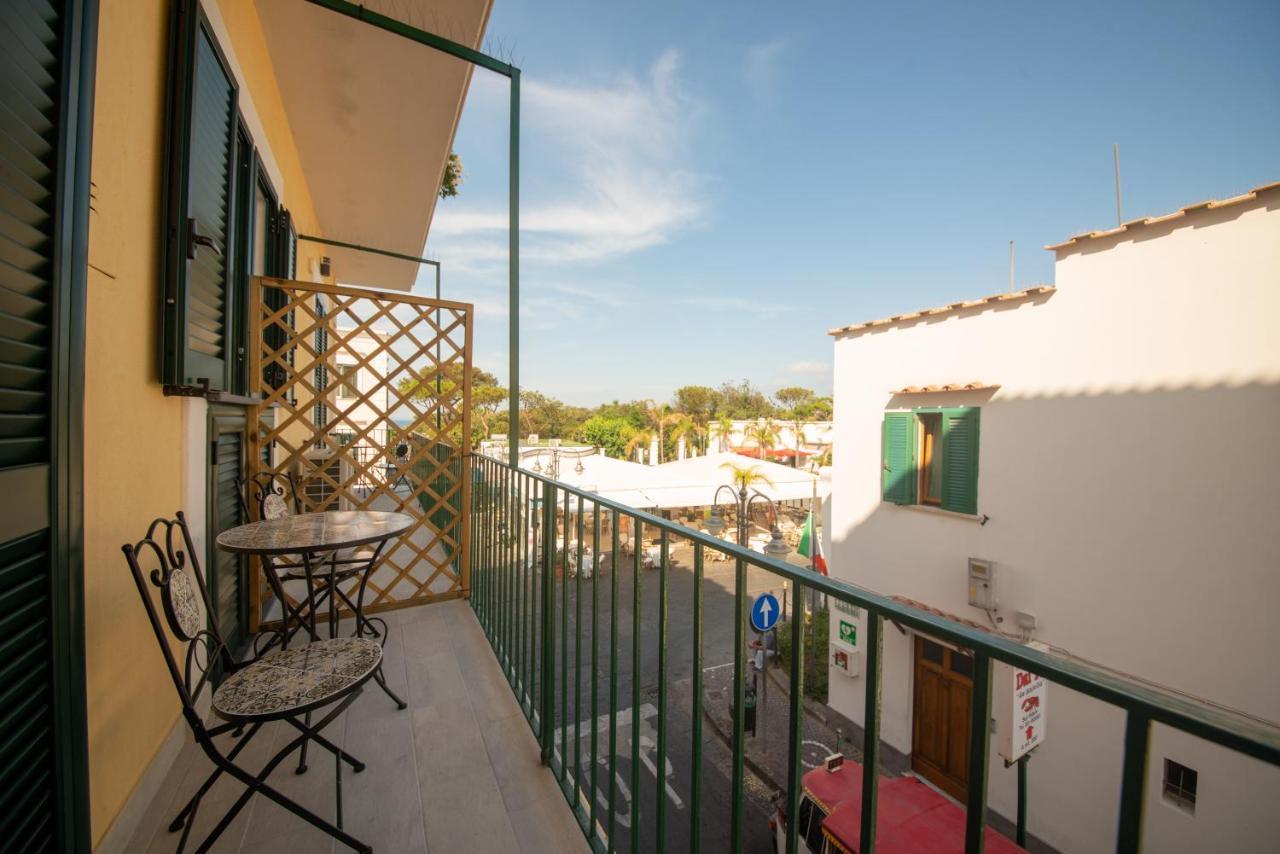 B&B La Piazzetta Ischia Buitenkant foto